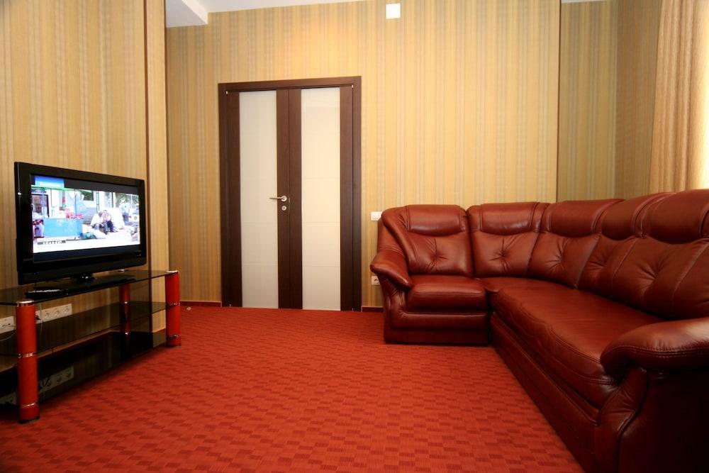 Victoria Hotel Jarkov Habitación foto