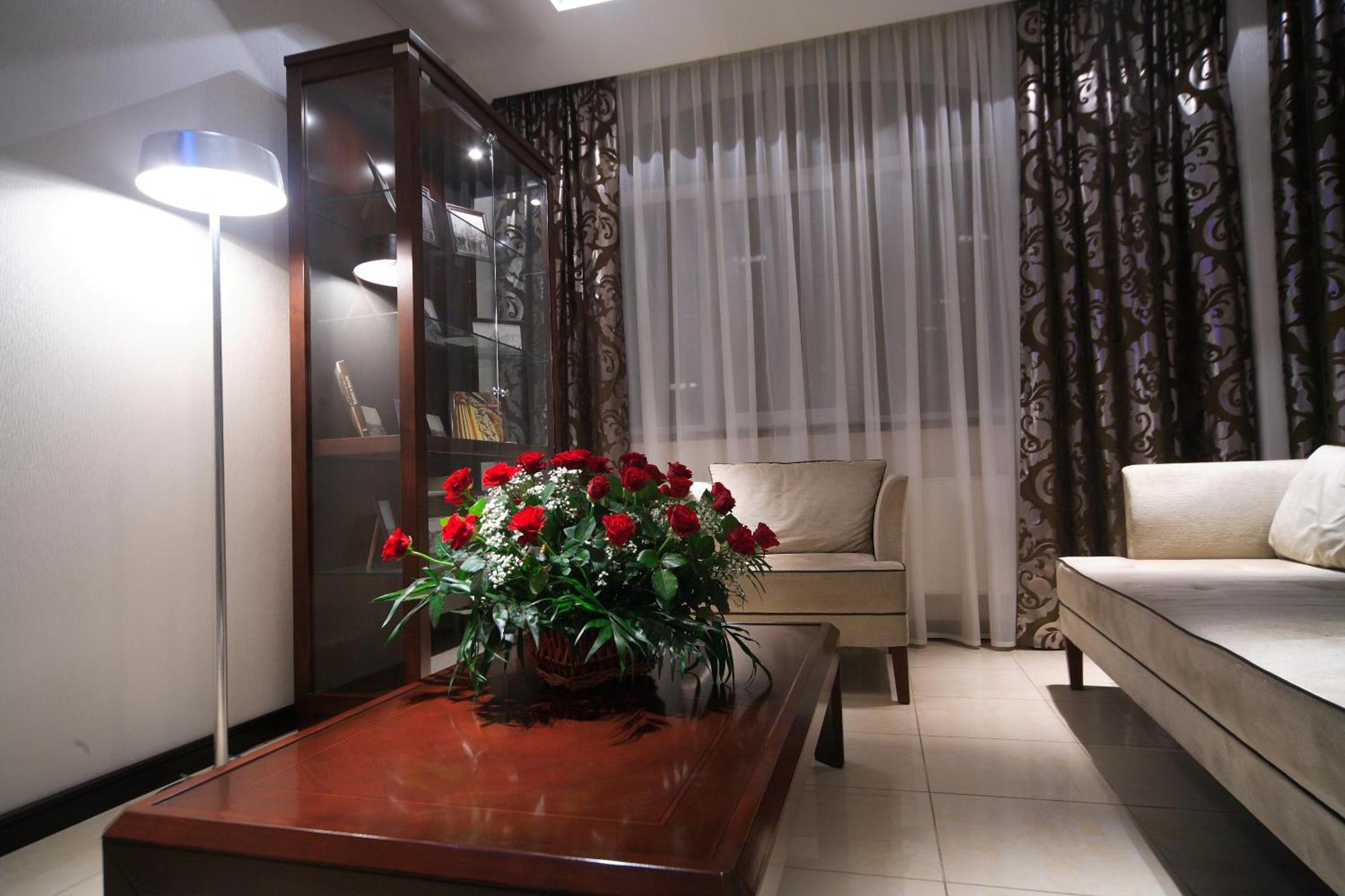 Victoria Hotel Jarkov Habitación foto
