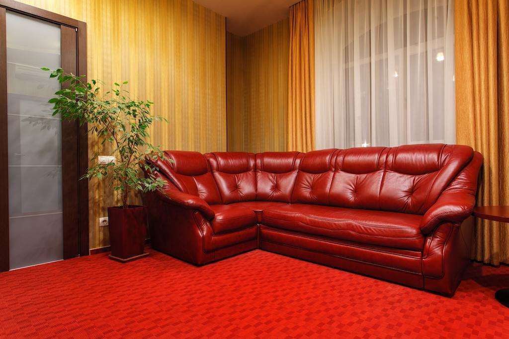 Victoria Hotel Jarkov Habitación foto